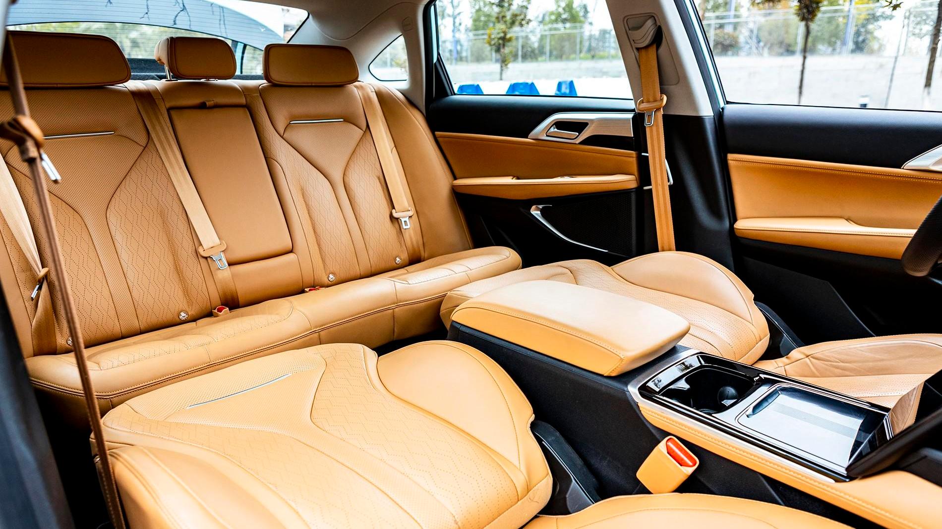 芯片|免费升级高通8155芯片的极氪001引热议？车企就该这么卷