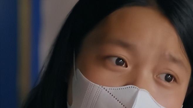 21岁的单亲妈妈外卖员一夜刷屏，我不敢看她亮晶晶的眼睛…