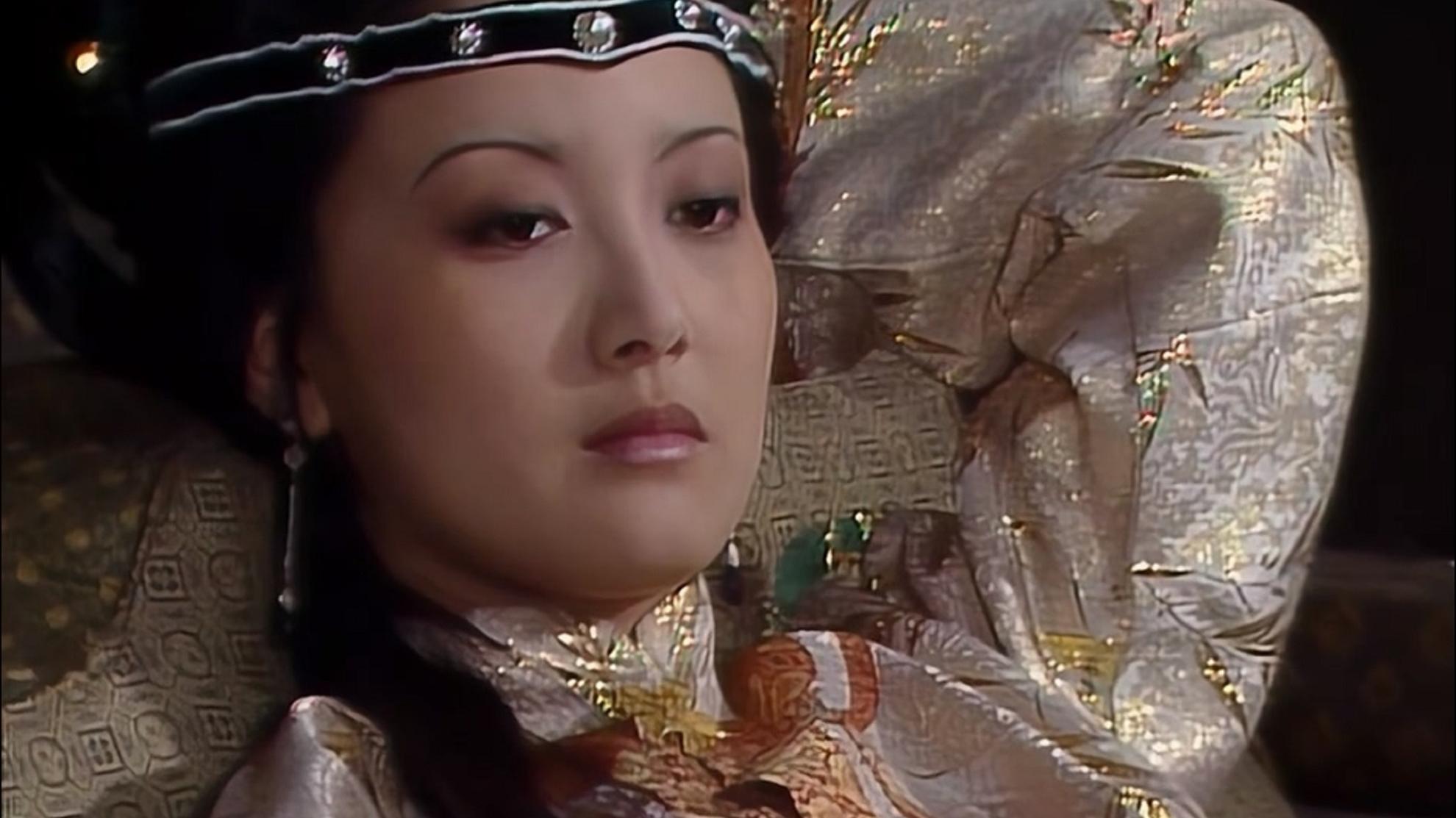 小姐姐|《红楼梦》：王熙凤的中年危机里，藏着多少职场女性的辛酸