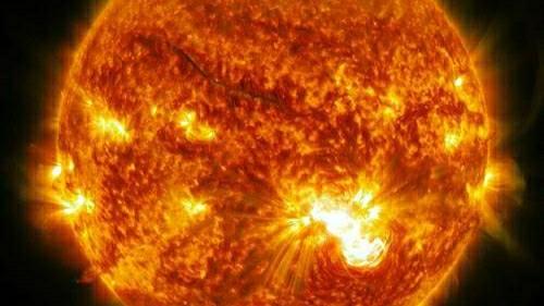 外国大妈成功申请太阳专利，称要向全世界收取太阳费用，结果如何