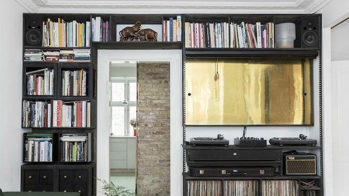 一家四口极限挑战，合并公寓房，把床设计成全身镜，厉害