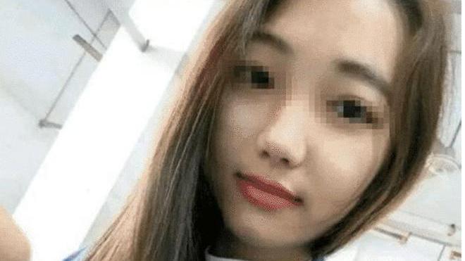 00后的厂妹被“包养”“土豪”：8万块一个月，厂妹：房费都花我2万！