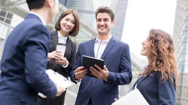 |职场上，与同事相处更像是在相互交换利益