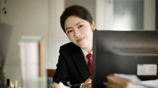 铜川|《底线》叶芯人设引争议，被指法条姐不通人情，你怎么看？