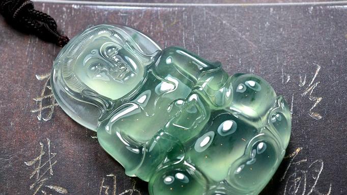 翡翠|原来收藏翡翠，还有这么多讲究，你了解翡翠玉石的文化吗？