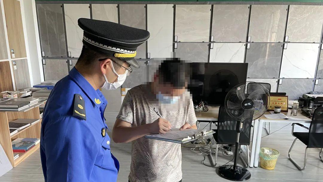 物业公司这样干，城管执法必严罚！