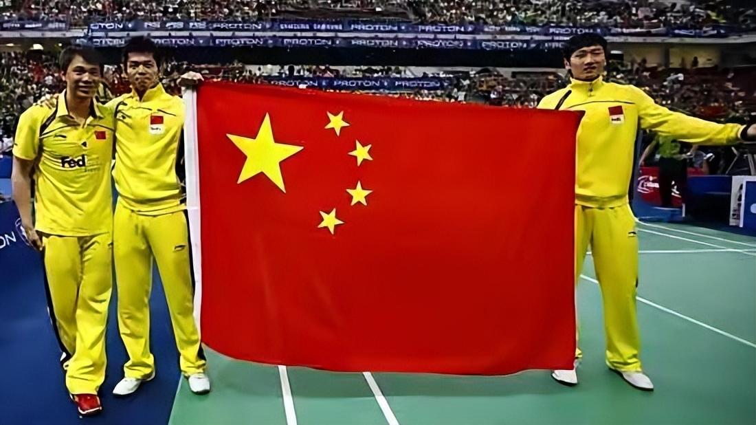 勇士队|国羽惨败夜，球迷向谌龙道歉：对不起，以前黑过你，突然好想你
