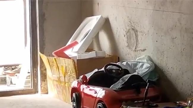 20岁姑娘买毛坯房不装修就入住，却认为比出租屋舒服？网友：赤贫