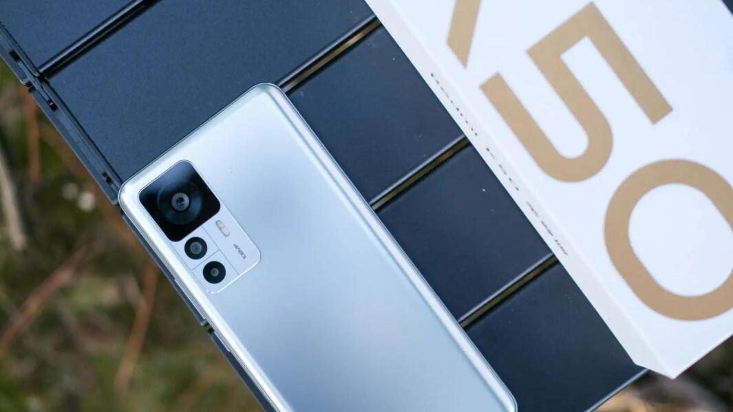 红米手机|120W+一亿像素+12GB+256GB，现已重回2799元，热销旗舰价格亲民！