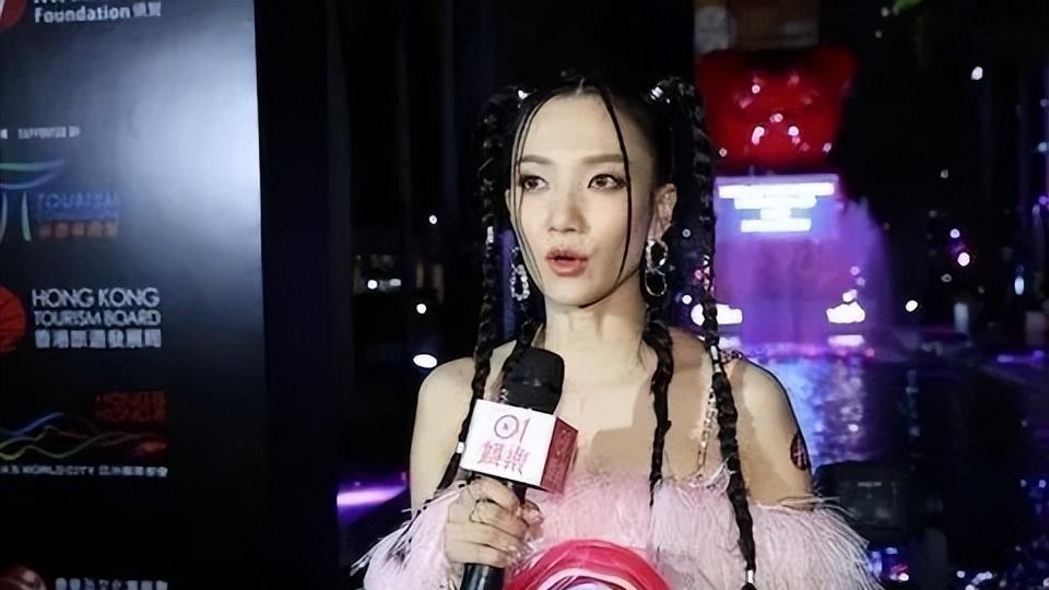 TVB|TVB花旦不被公司重视心灰离巢，宣传被消失，直言不介意