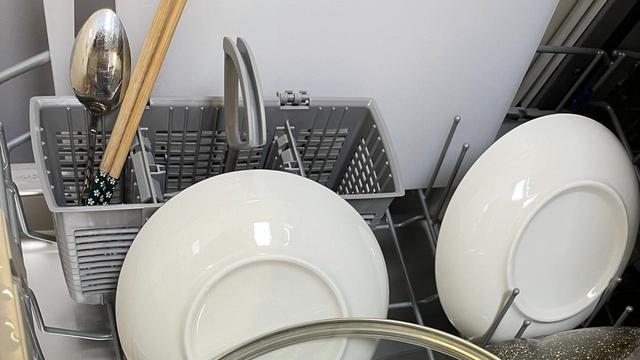 6个“象征脱贫”的家居物件，有3个以上，说明你已经步入小康了