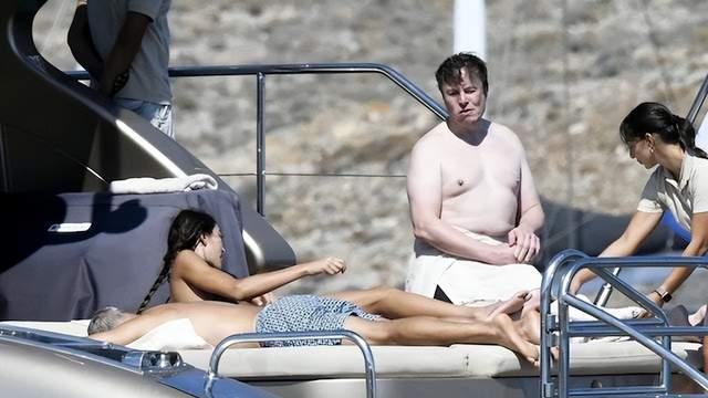 数据库|由商界天骄变怪叔叔马斯克忙刷存在感却惹人厌