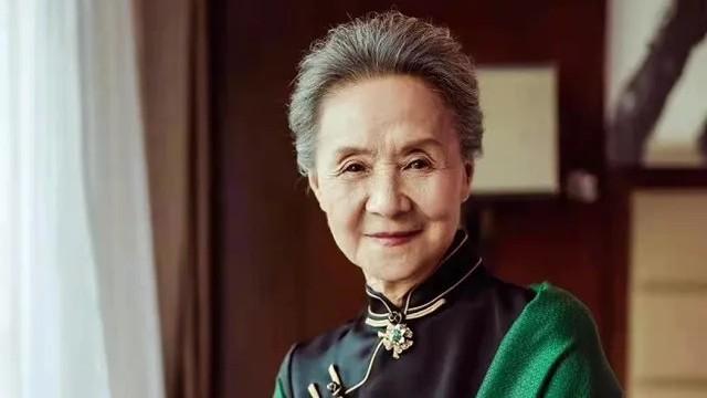 吴彦姝 84岁的吴彦姝奶奶凭实力爆红，不装嫩不整容，连皱纹都是美的