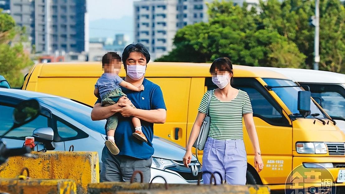 陈时中|陈时中被爆与人妻十指紧扣，王必胜怒发声！