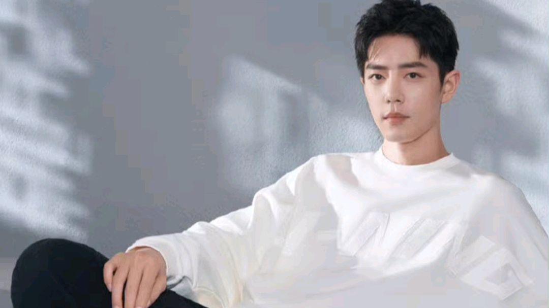 肖战|洛婉恩评价肖战请剧组吃蛋糕，大气霸总范儿十足，是发光“金子”