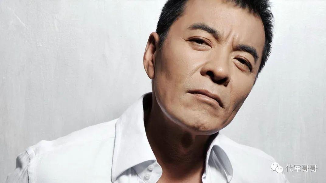 刘威|刘威：深爱何晴被甩，与杨若兮同居9年，娶小13岁化妆师老来得子