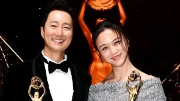 大张伟|汤唯在韩国获得影后引发韩国网友不满：为什么得奖的不是韩国艺人