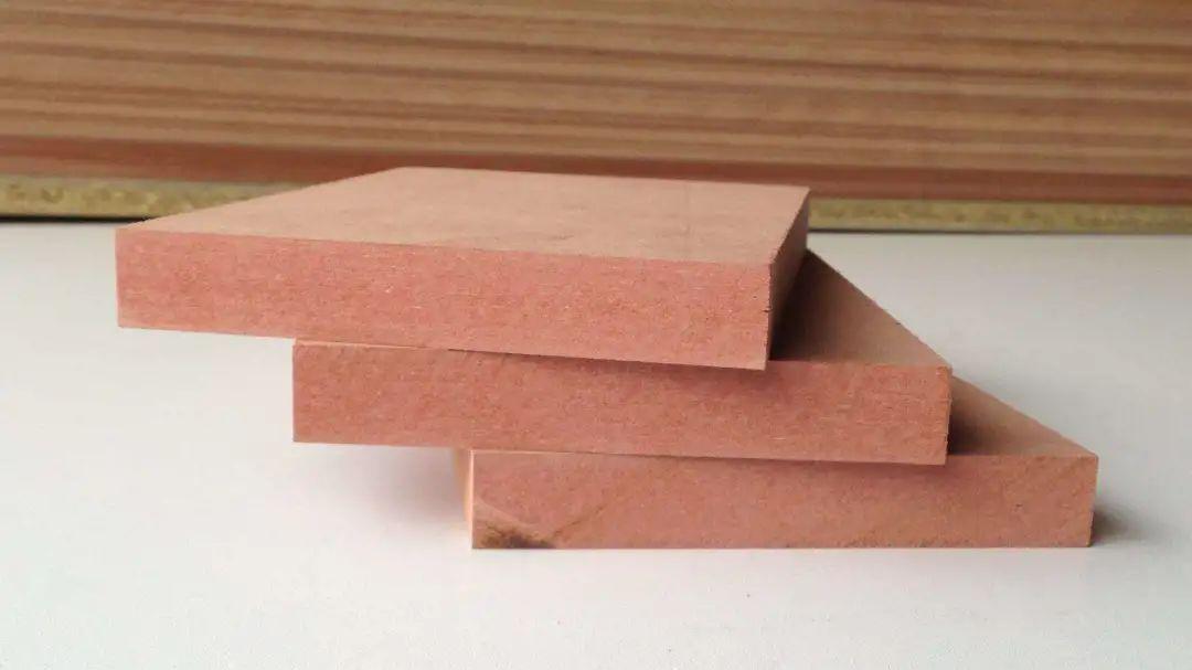 90%全屋定制门板基材都是密度板，最差板材之一，装修还真离不开