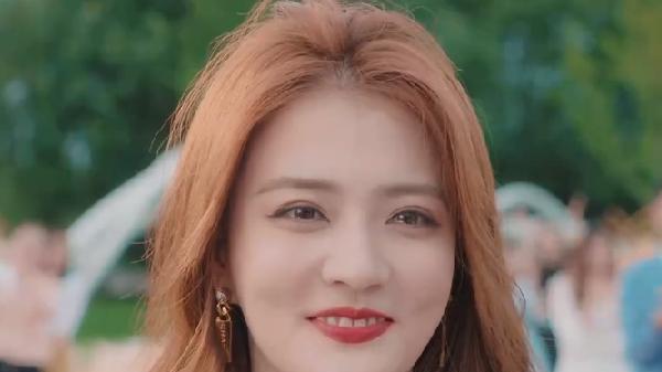 徐璐|冲着徐璐和陈都灵的盛世美颜追剧，但《当打之年》的剧情太拉胯了