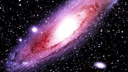 仙女座星系是距离我们最近的河外大星系，30亿年后将与银河系相撞