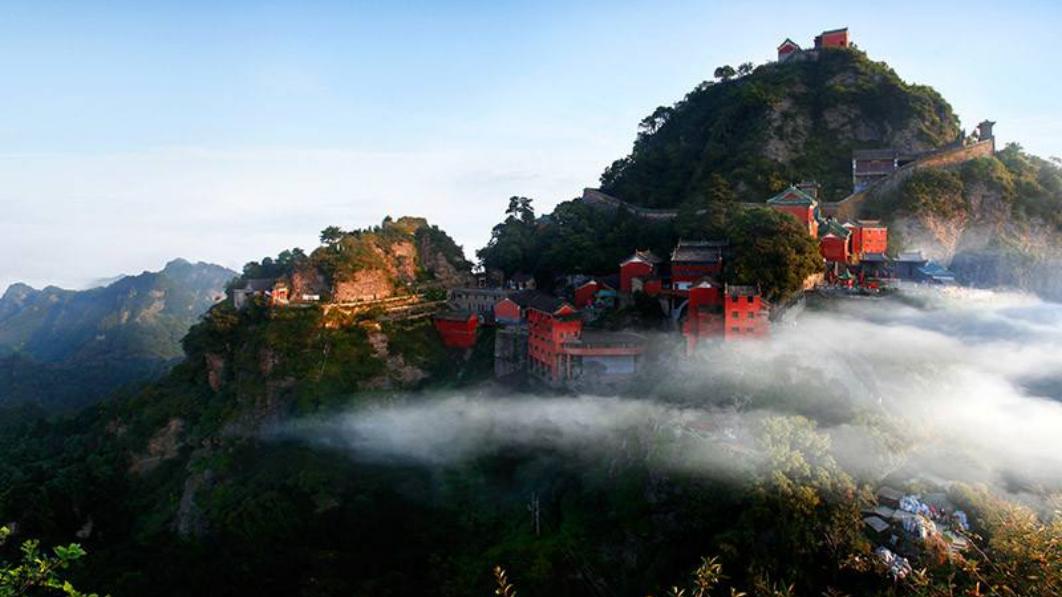 坝美村|中国最赚钱的山，一张门票230元，年收入超52亿是黄山的10倍