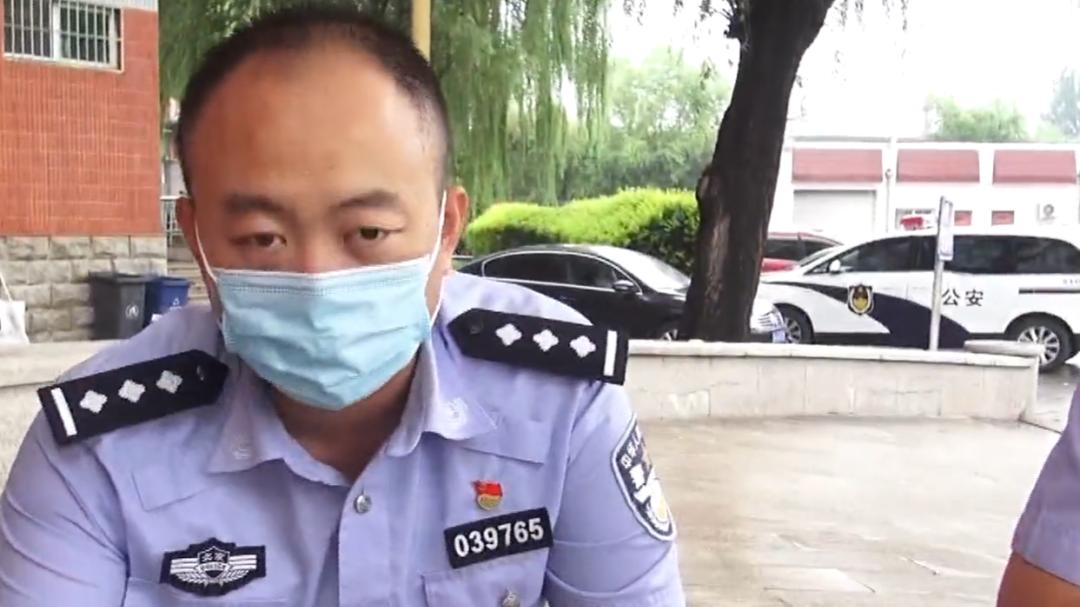 砗磲、珊瑚当摆件，北京男子挺豪横！引来民警上门，涉嫌犯罪傻眼