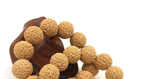 文玩|这几种文玩都是进口货，曾经价格炒上天，如今无人问津！