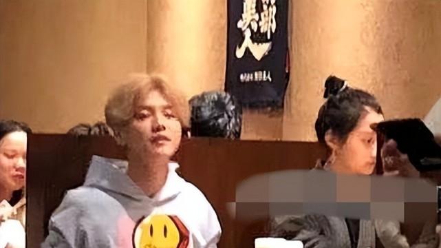 鹿晗|一夜6个大瓜！鹿晗辟谣出轨宋妍霏等女星，关晓彤陪男友踢球证恩爱！