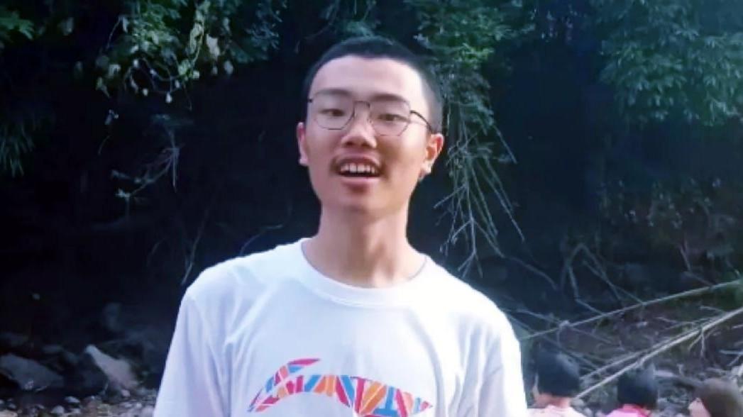 江西胡鑫宇失踪第67天，疑似舅舅找到关键信息，笔记本里有新发现！