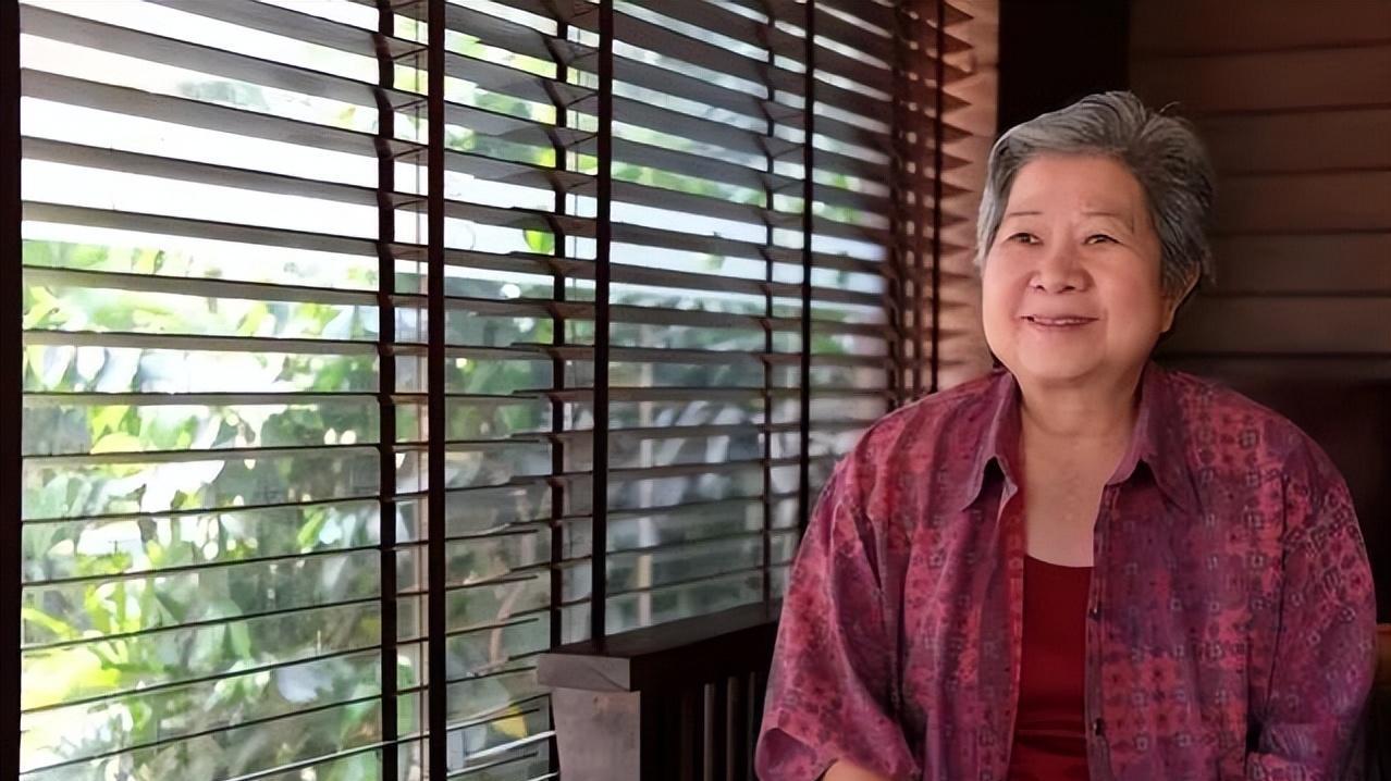 65岁阿姨哭诉：在儿子家养老8年，儿媳总怀疑我藏私房钱，太苦了