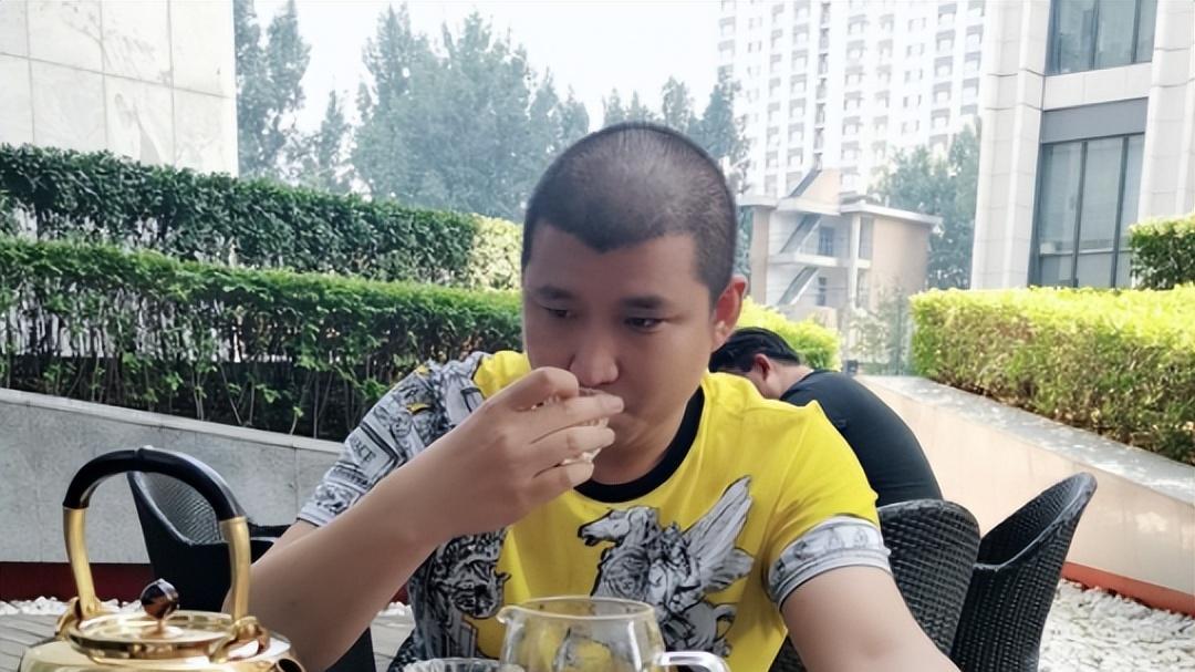 二驴卖货期间怒怼平台，销售额达5972万，“仙家逆徒”发文感恩