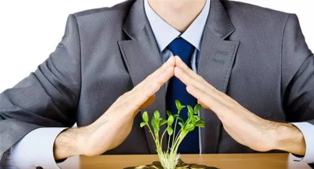 跳槽|男子为了加薪，故意向领导透露一个秘密，三天后工资涨了两千