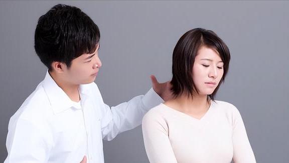 改嫁4年偷偷给娃改姓，女子向前夫要抚养费被拒：没关系养什么？