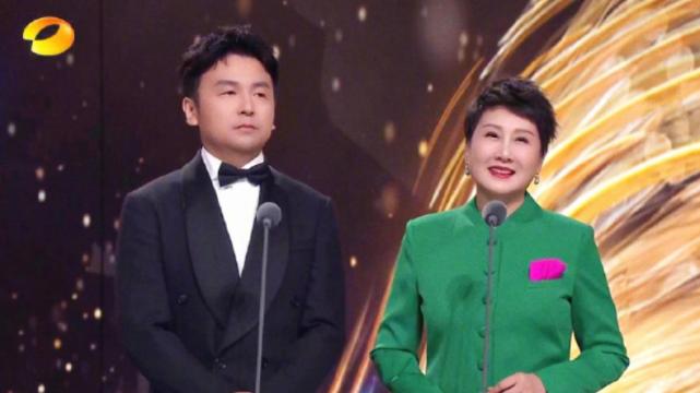 雷佳音|雷佳音回应金鹰奖“黑脸”，还是欠练！否认与张凯丽不和！