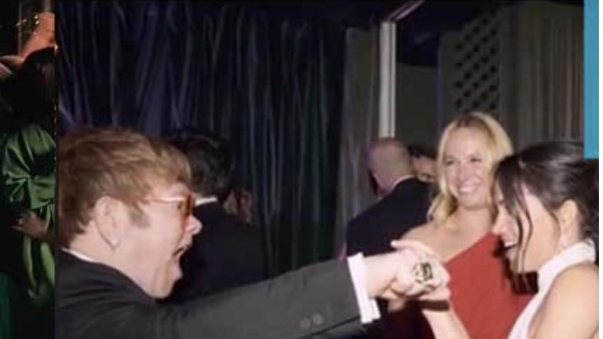 热舞|纪录片再播劲爆画面！哈梅在结婚舞会上热舞第一支舞选这首歌