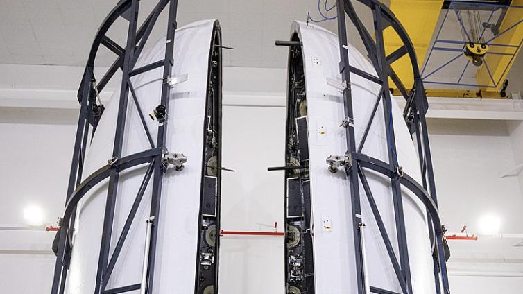 NASA成功撞击1100万公里外小行星！人类史上首次，马斯克亦有贡献