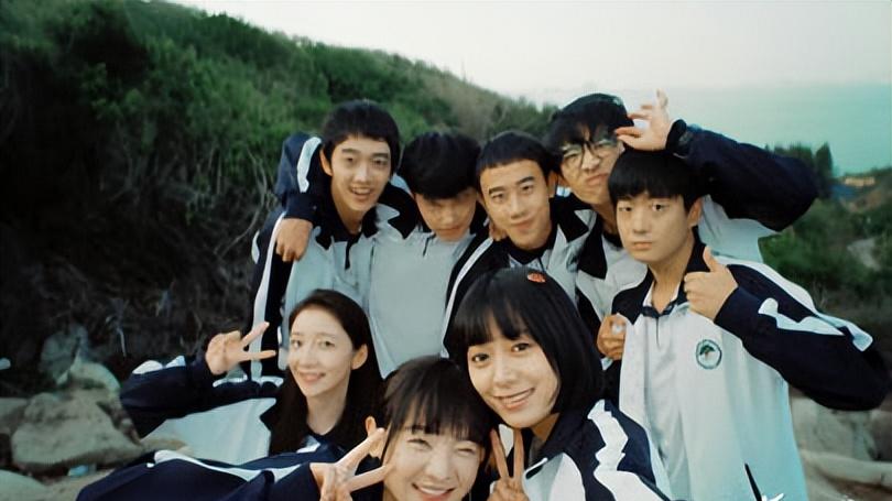 新华社|又一部小作品出圈，被誉为中国版《请回答1988》，新华社点名夸赞