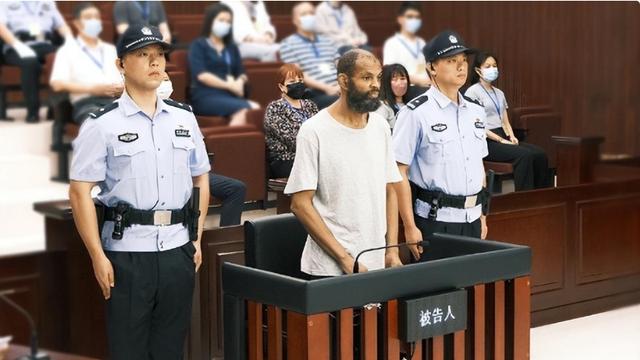 死刑，维持原判！美籍外教杀害女学生二审宣判
