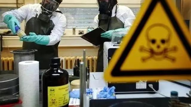 |俄全网公布乌生化实验室资料，美国惊慌之余，让谷歌封堵事实真相