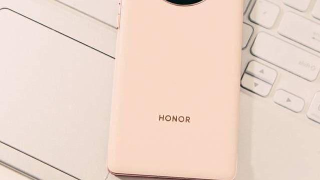 荣耀magic|荣耀Magic4国行价格曝光，对比降价后的Magic3，到底该买谁？