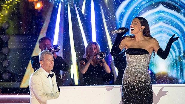 凯瑟琳|凯瑟琳·麦克菲和大卫·福斯特在迪斯尼特别节目中合作表演