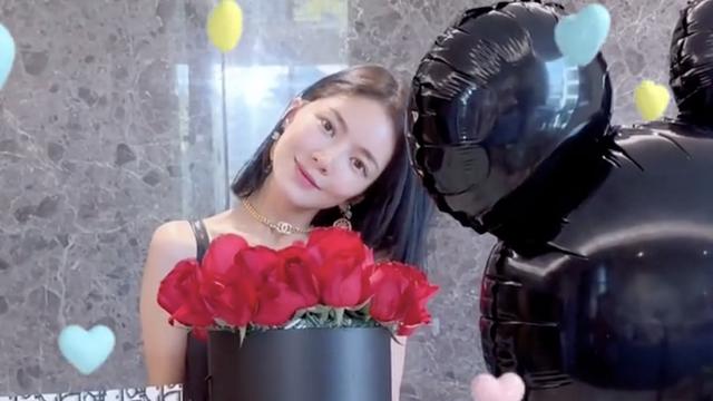 王灿|王灿庆祝与杜淳结婚纪念日，已是签约艺人将出道，和李嘉琦是同事