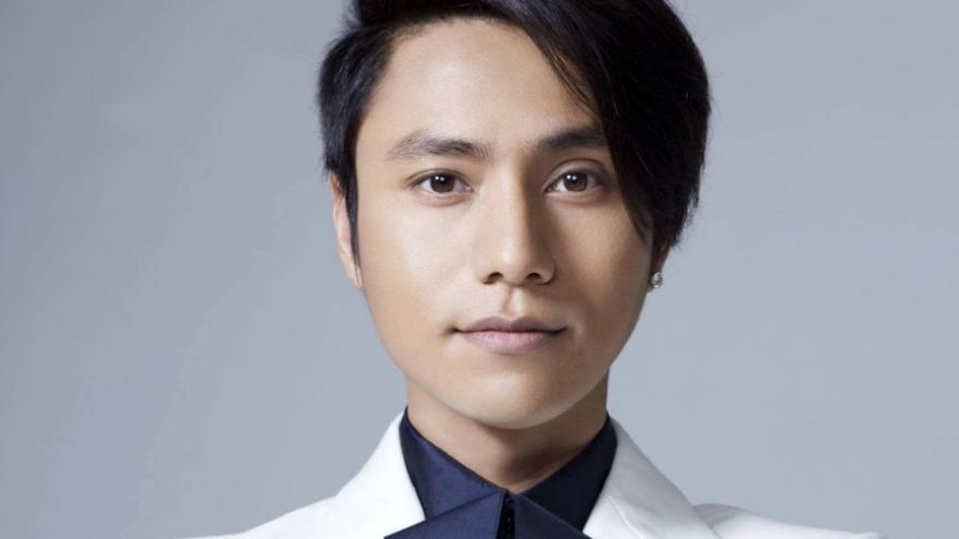 陈坤|当年陈坤去爸爸家拜年，希望爸爸给10元压岁钱，却被继母轰出大门