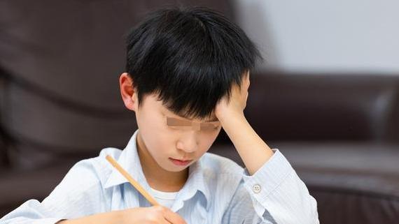 案例：隔壁半夜传来夫妻之声，男子心理失衡闯入，因一句话酿血案