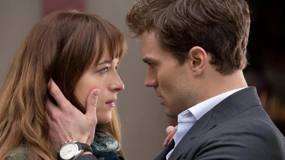 玛丽苏|电影《五十度灰》，这部电影感情部分很真实，女主演技还行