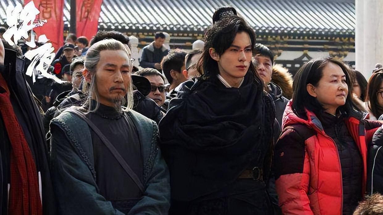 |70岁郑少秋新剧如神仙下凡，连接两部男主大火，第三部主角却被换