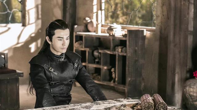 黄晓明|黄晓明演郭靖引争议？不必怀疑，小明哥驾驭得了新《射雕英雄传》