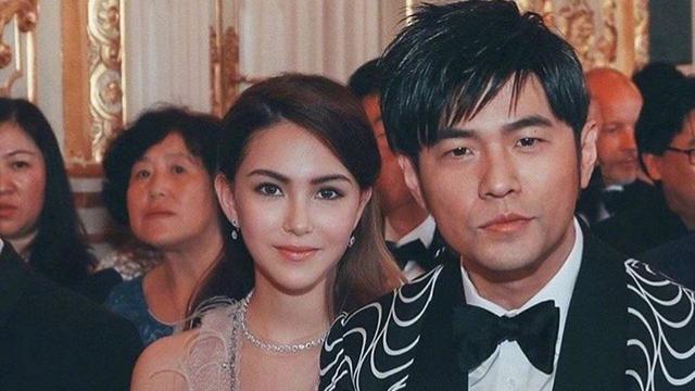 周杰伦|天王首翻车！周杰伦新加坡演唱会被观众狠吐槽，怨种们为青春买单