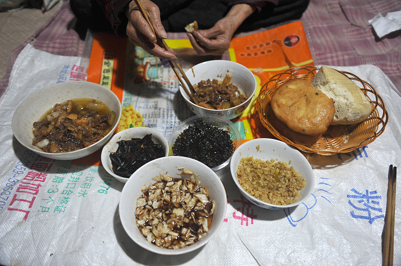 医生|儿科医生提醒:4种食物对孩子胃不好,建议尽早撤下餐桌