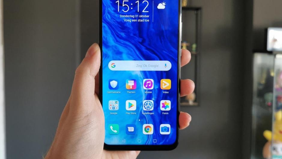 |无论是千元机，还是几千块的手机，基本都是一两年一换！